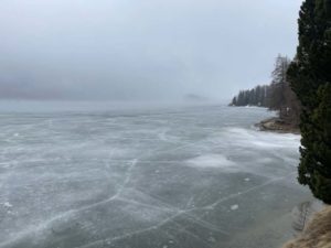 Nebel über dem gefrorenen Silsersee - Fotografie Thomas Pfister